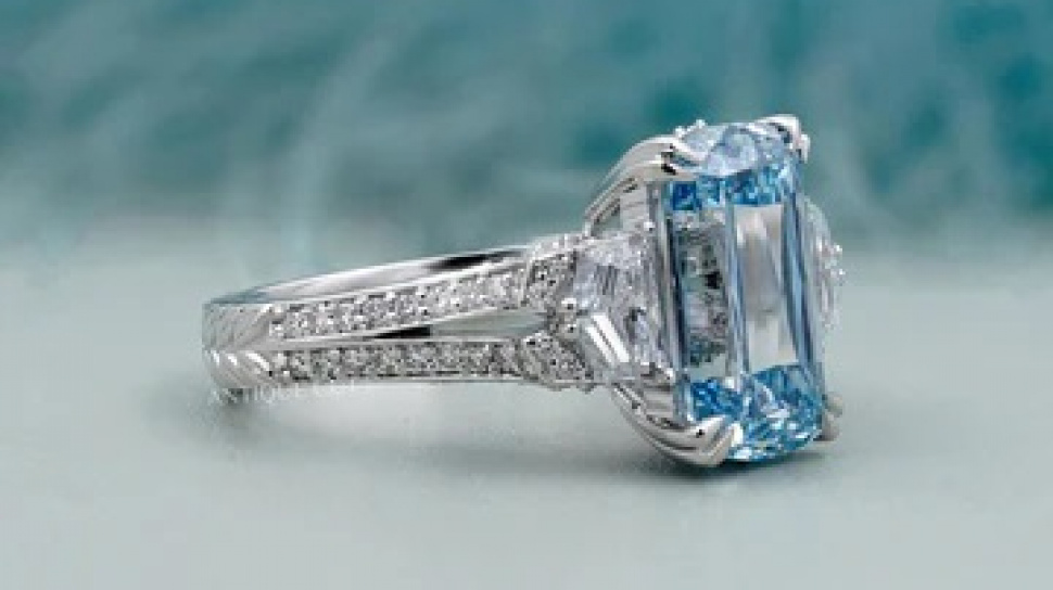 Vintage Engagement Rings: Timeless Designs with Classic Romance